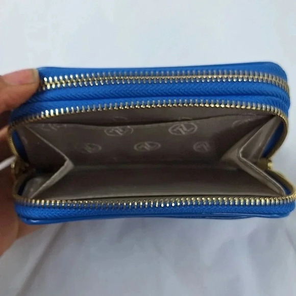 Adrienne Vittadini Bifold Blue Patent Leather with Gold Colored Zippers Wallet - Picture 5 of 14